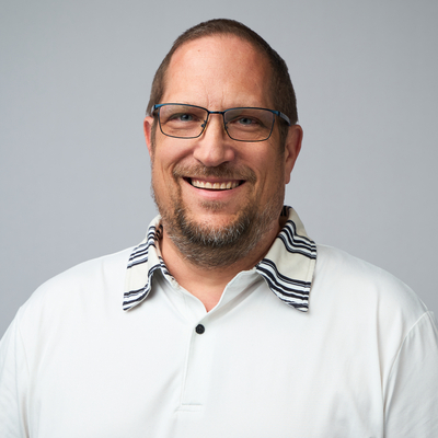 Éric Sauvé headshot